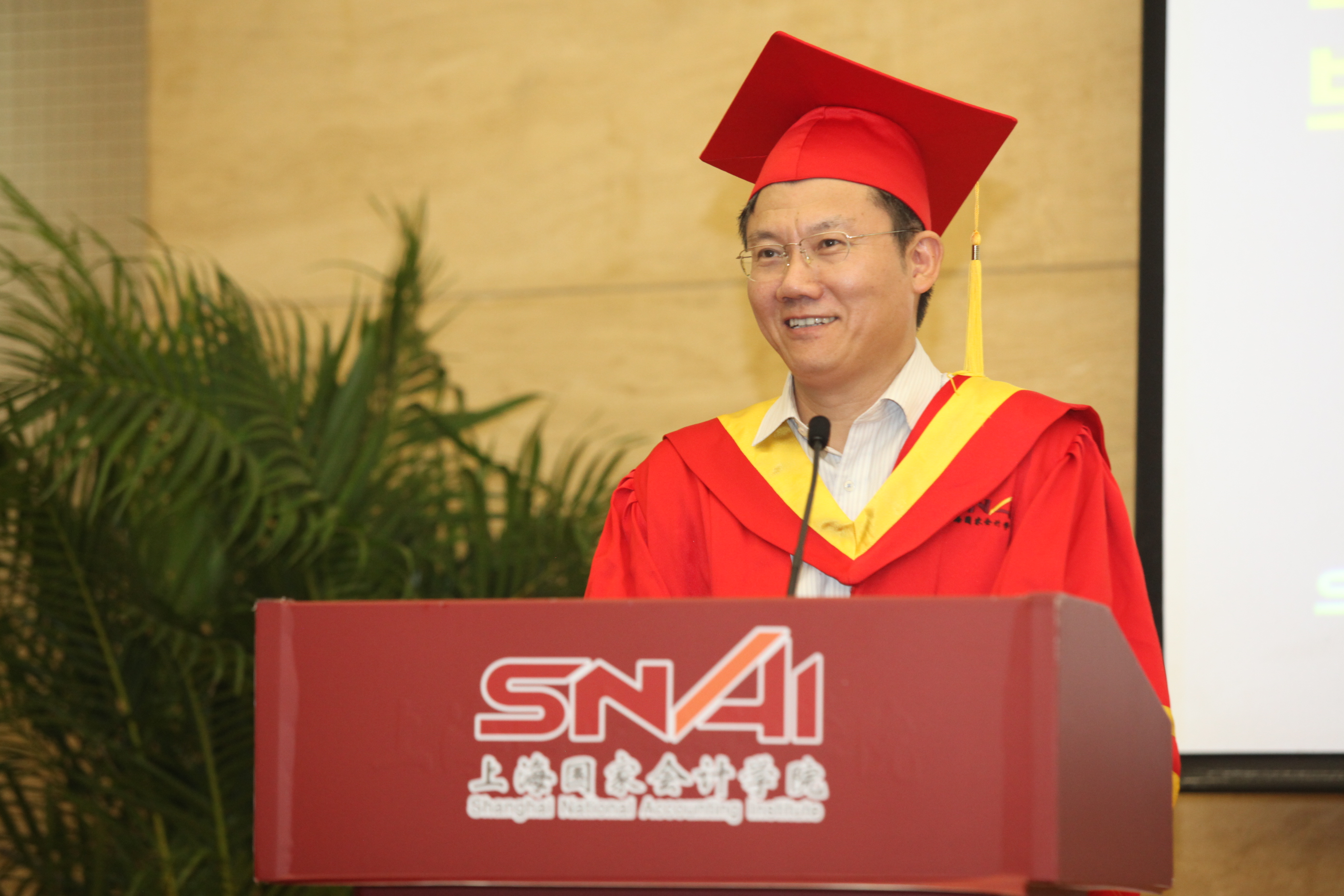 硕士和研究生哪个更难 201607051619241924.jpg