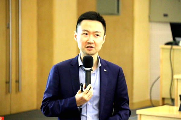 直击同学们学习的痛点,而同学们由此产生的思考也正是张聪先生对上海